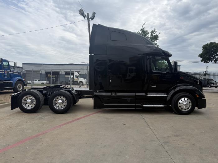 2022 Peterbilt 579-26