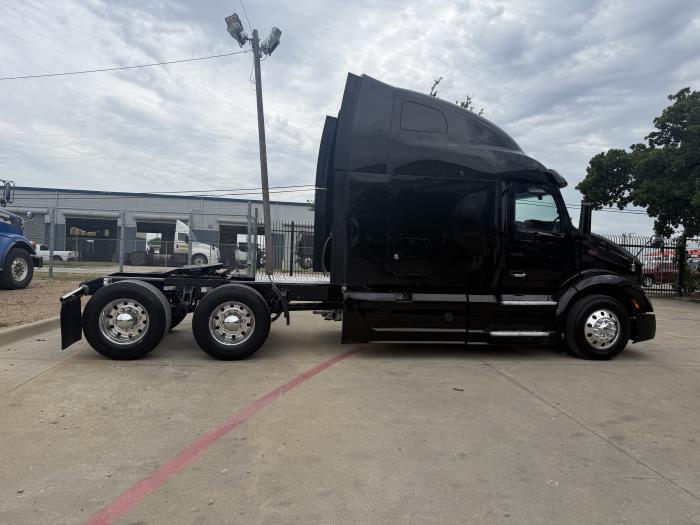 2022 Peterbilt 579-27