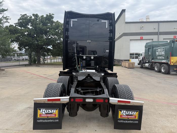 2022 Peterbilt 579-35