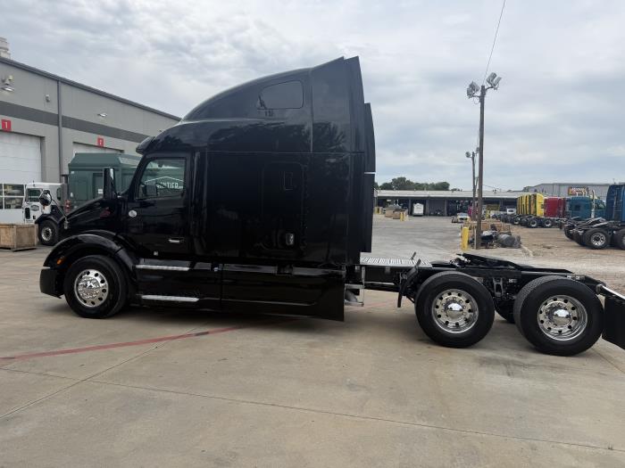 2022 Peterbilt 579-42