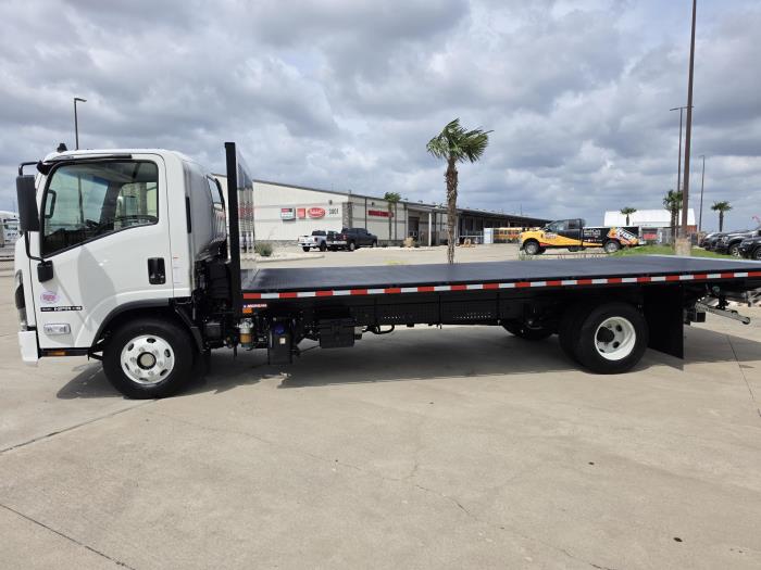2026 Isuzu NPR-HD-4