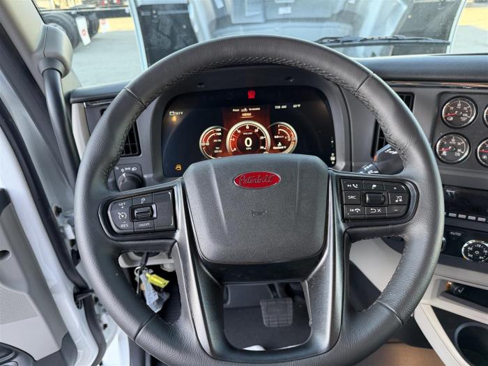2027 Peterbilt 579-24