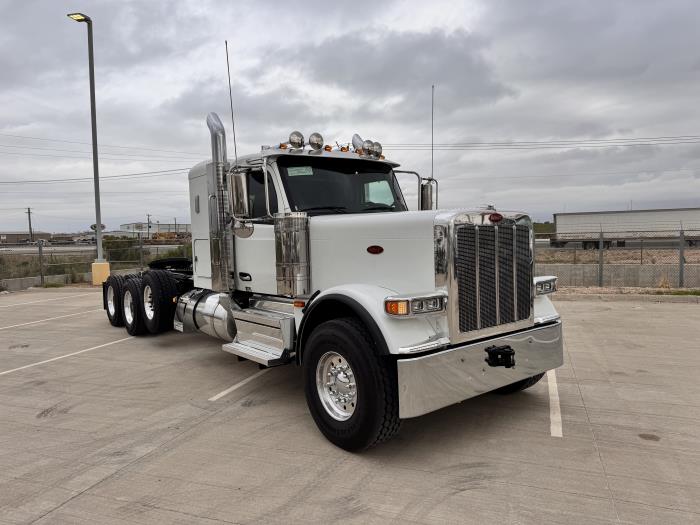 2027 Peterbilt 589-3