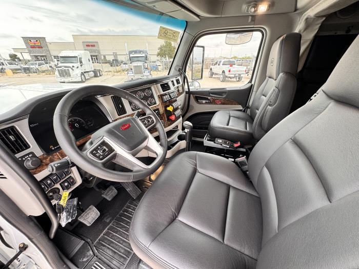 2027 Peterbilt 589-9