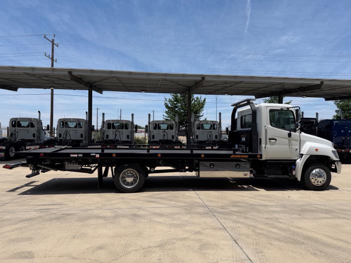 2025 Hino L6-7