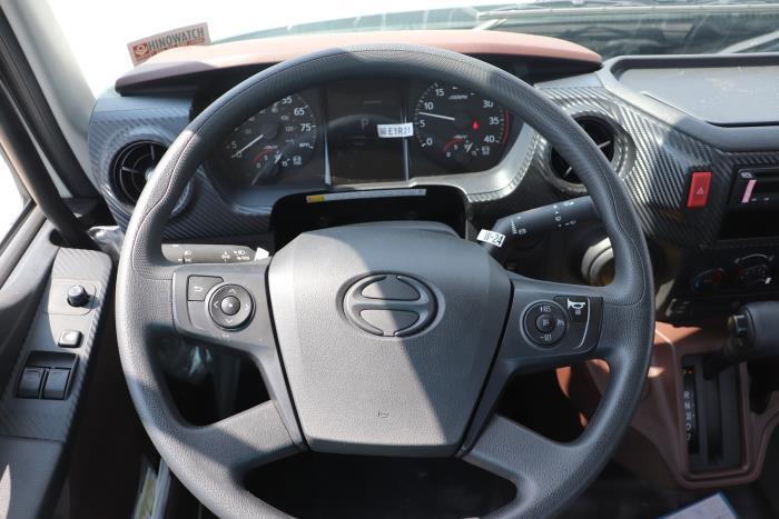 2025 Hino L6-11