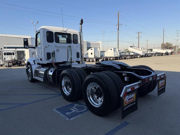 2027 Peterbilt 579-7