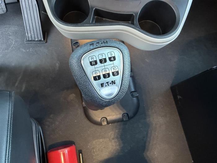 2027 Peterbilt 579-22