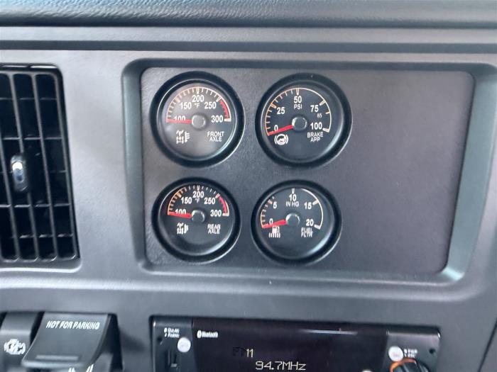 2027 Peterbilt 579-24
