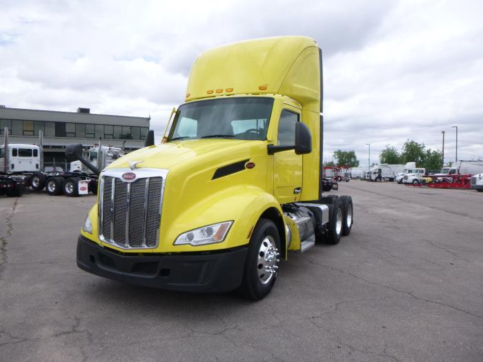 2023 Peterbilt 579-0