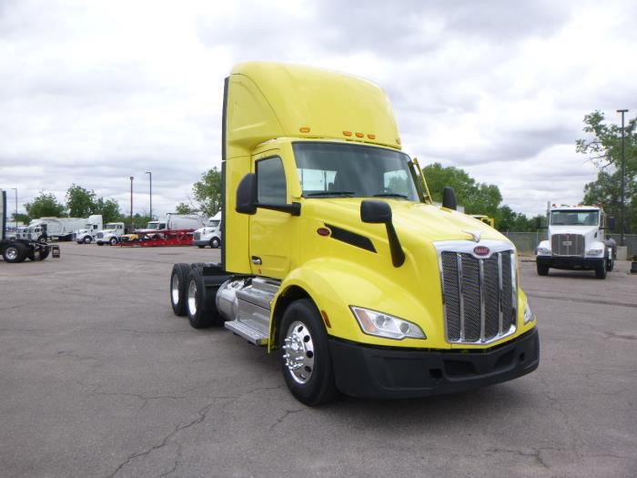 2023 Peterbilt 579-1