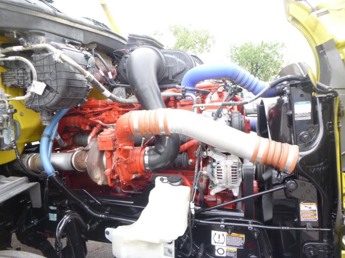2023 Peterbilt 579-12