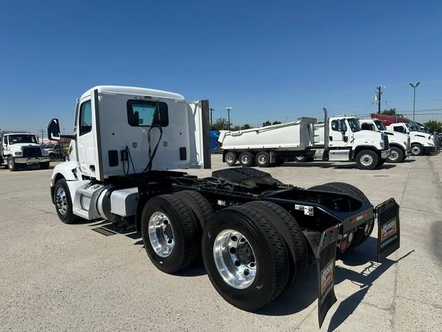 2023 Peterbilt 579-11