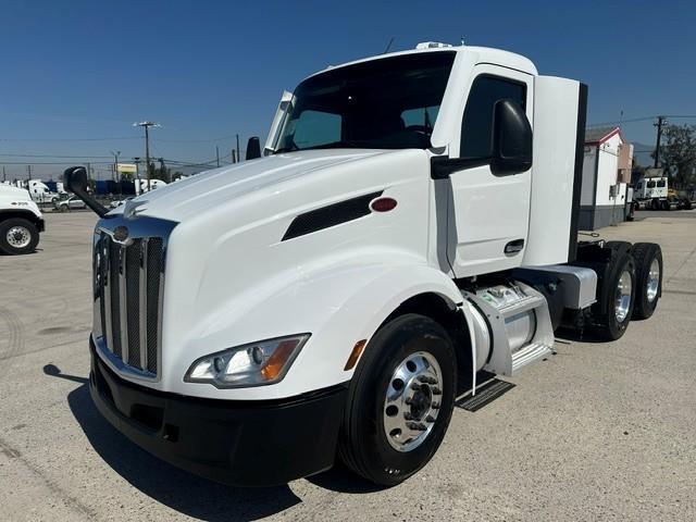 2023 Peterbilt 579-12