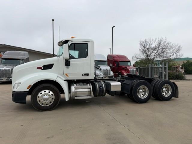 2021 Peterbilt 579-2