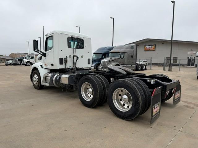 2021 Peterbilt 579-4