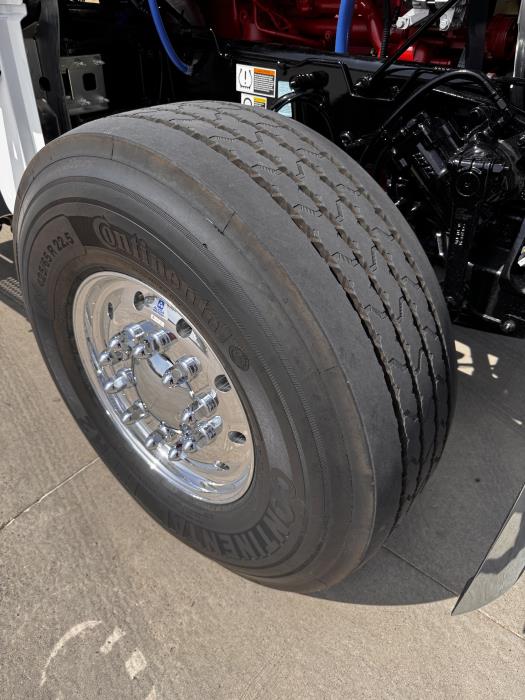 2027 Peterbilt 589-8