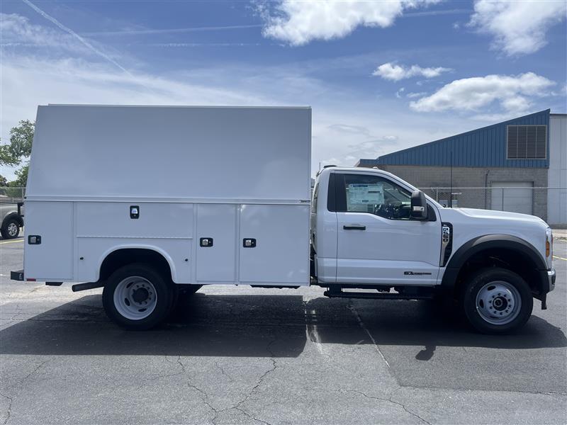 New 2025 Ford F-550 - photo 8