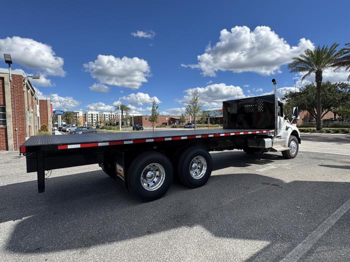2027 Peterbilt 548-5