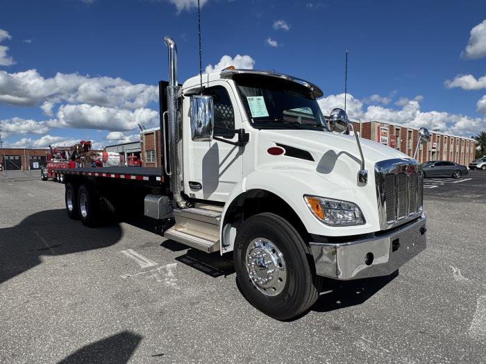 2027 Peterbilt 548-7