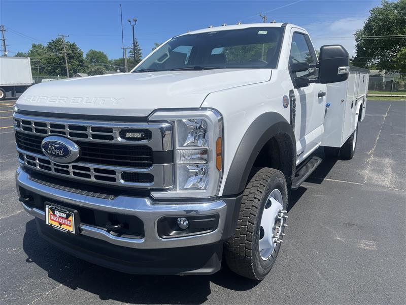 New 2025 Ford F-450 - photo 1