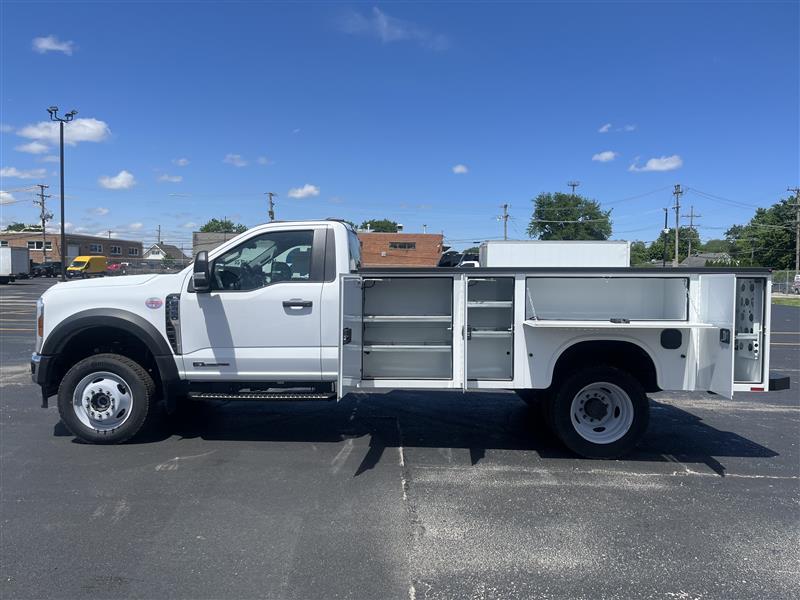 New 2025 Ford F-450 - photo 7