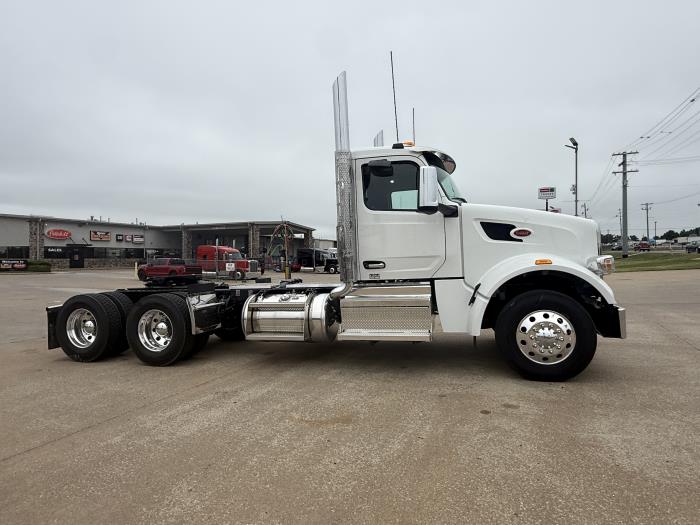 2027 Peterbilt 567-7
