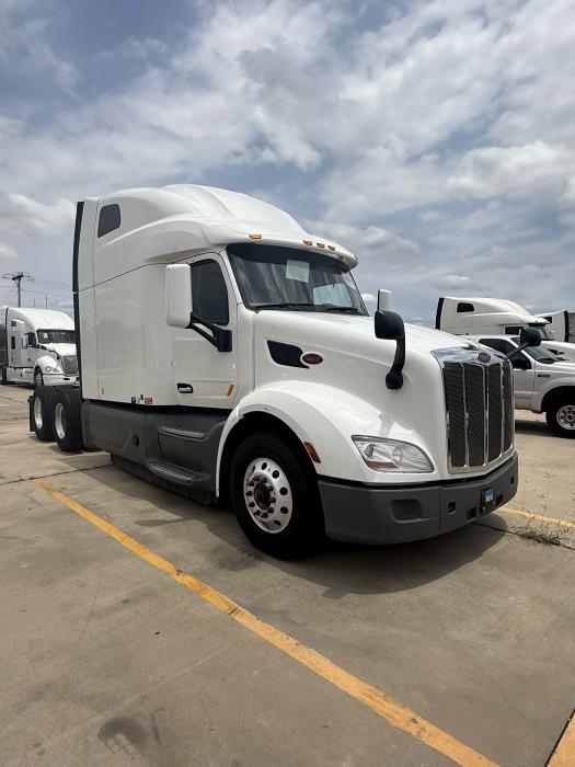 2021 Peterbilt 579-8