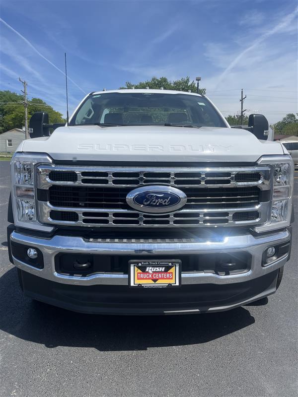 New 2025 Ford F-450 - photo 5