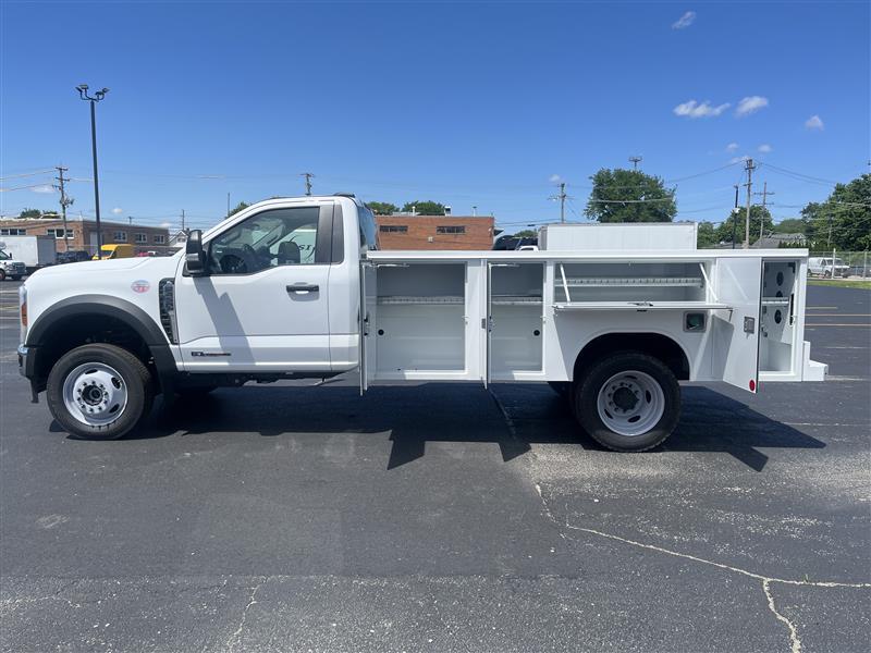 New 2025 Ford F-450 - photo 8