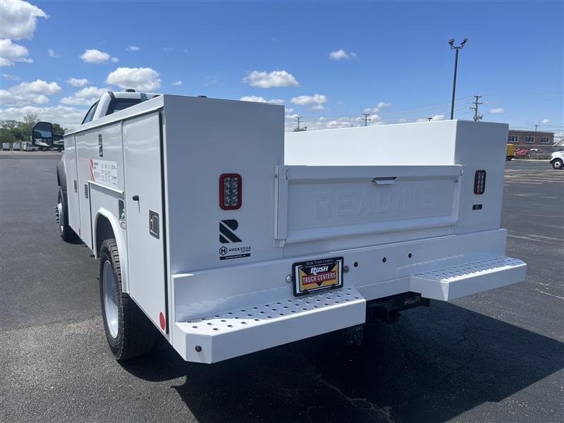 New 2025 Ford F-450 - photo 2