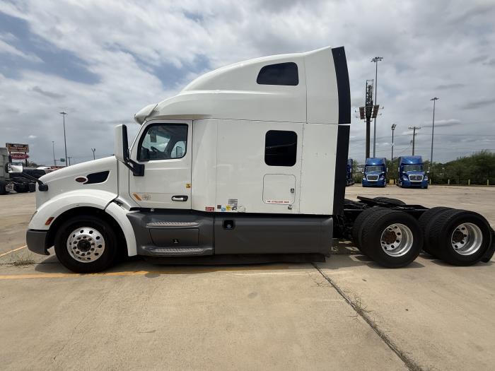 2021 Peterbilt 579-1