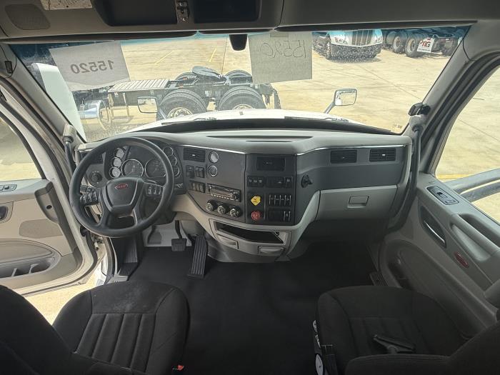 2021 Peterbilt 579-11