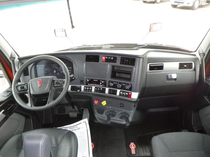 2024 Kenworth T680-31