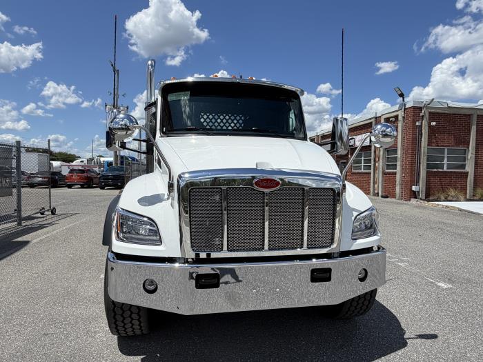 2027 Peterbilt 548-9