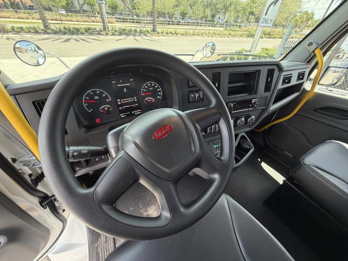 2027 Peterbilt 548-11