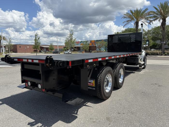 2027 Peterbilt 548 — photo 6