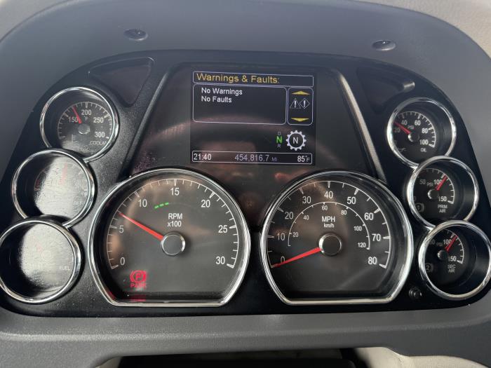 2022 Peterbilt 579-1