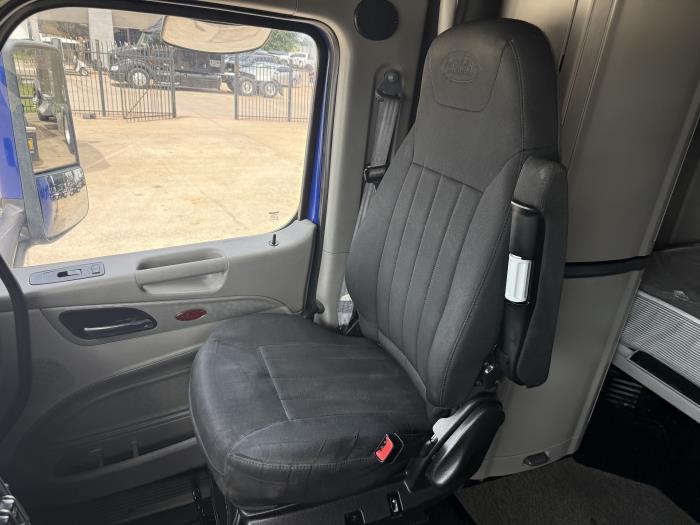 2022 Peterbilt 579-5