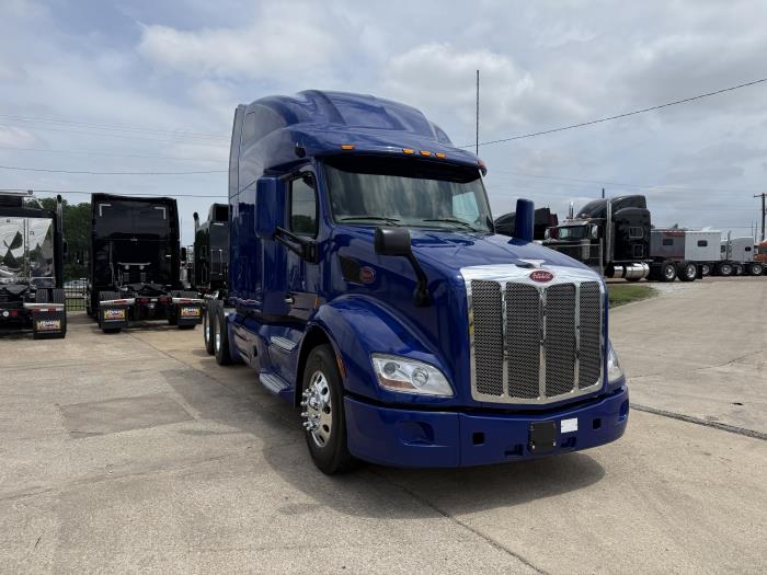 2022 Peterbilt 579-24