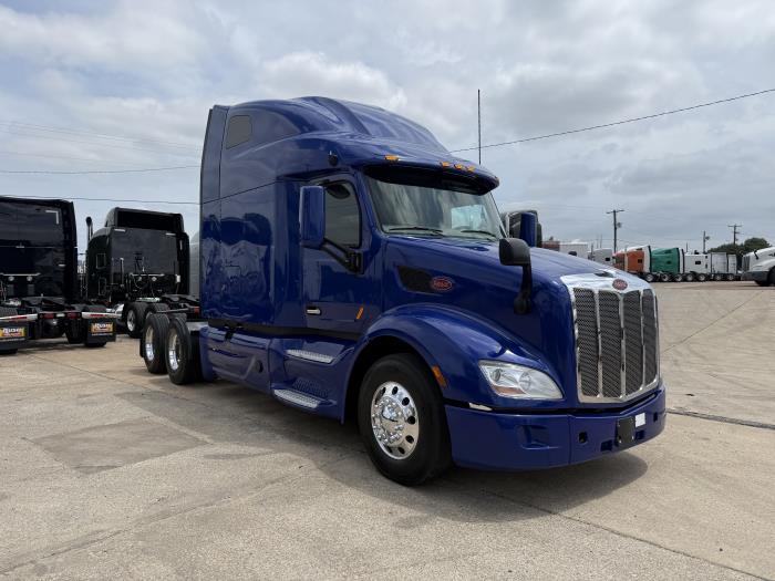 2022 Peterbilt 579-25
