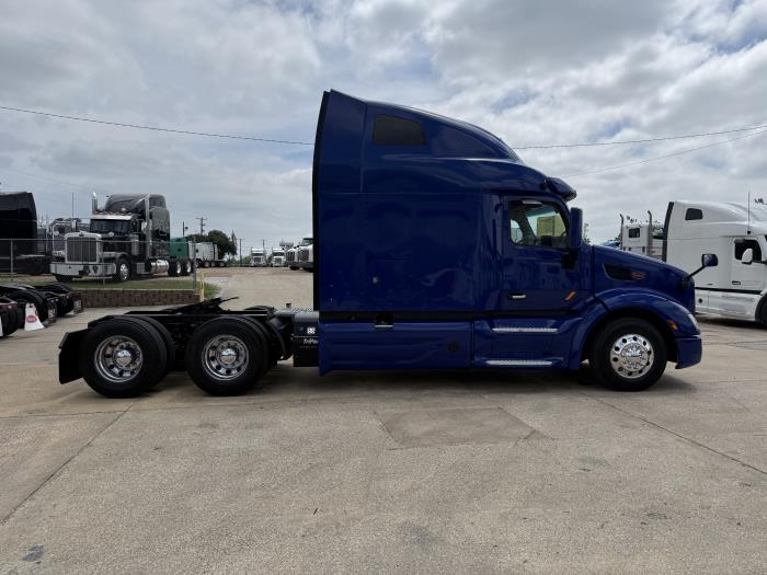 2022 Peterbilt 579-29