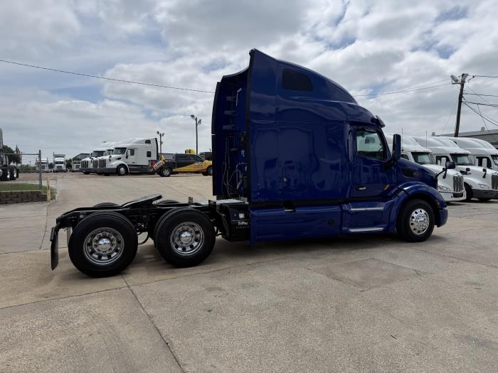 2022 Peterbilt 579-31