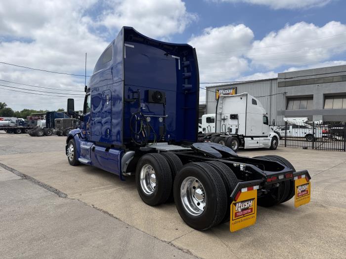2022 Peterbilt 579-37
