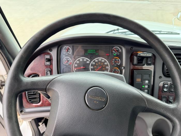 2021 Freightliner Business Class M2 112-17