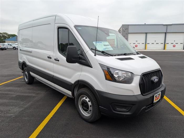 2026 Ford Transit-250-1