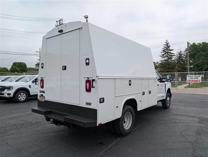 New 2025 Ford F-350 - photo 9