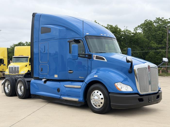 2020 Kenworth T680-2