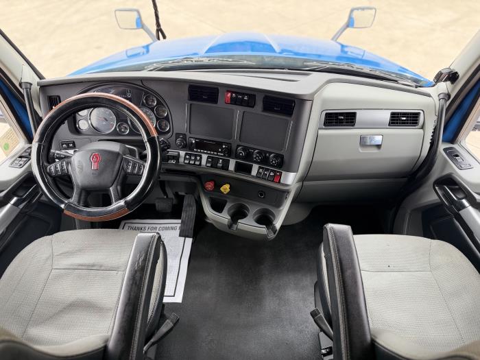 2020 Kenworth T680-29