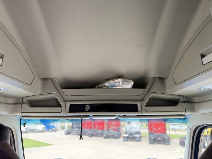 2020 Kenworth T680-30